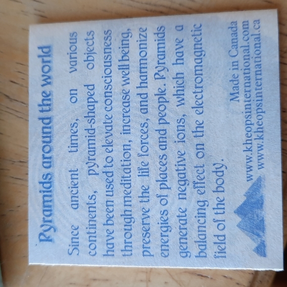 CRYSTAL DRAGON CHARGING PYRAMID KHEOPS Iridescent Blue Mirrored Chakra A… - Picture 9 of 11